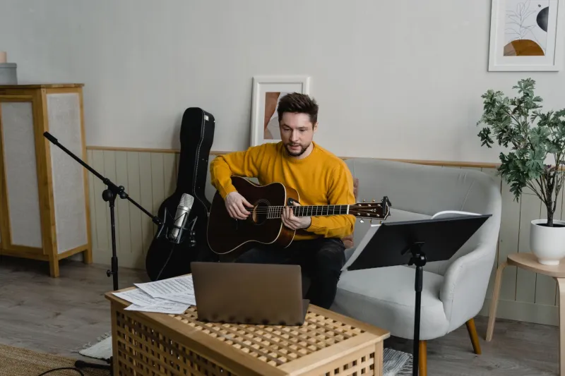 No Label, No Problem: How Independent Artists Are Rewriting the Music Industry Playbook in 2024